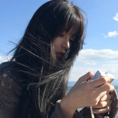 爱，不由自主海报